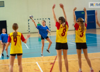 Dziewczęta ze Szkoły Podstawowej nr 17 triumfują w Igrzyskach Dzieci!